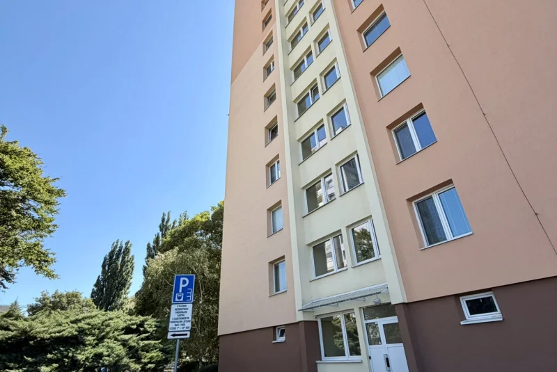 Tyršovo nábrežie 10