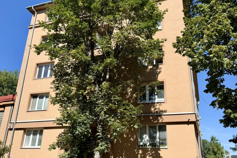 Komenského 46/48