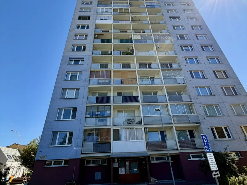 Tyršovo nábrežie 11